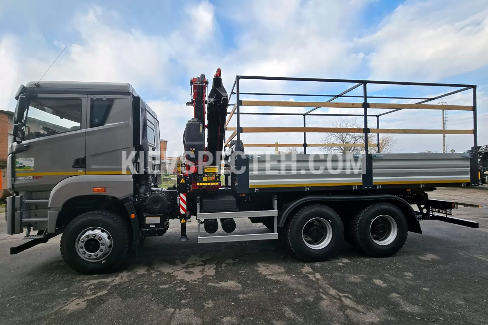 Бортовой грузовик FAW CA3250 с КМУ FASSI F165A.2
